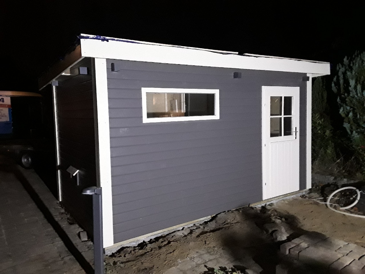 Von einem Kunden aufgenommenes Foto von Karibu Woodfeeling Gartensauna Suva 3 inkl. Vorraum terragrau inkl. 9-teiligem gratis Zubehörpaket Von einem Kunden aufgenommenes Foto von Karibu Woodfeeling Gartensauna Suva 3 inkl. Vorraum terragrau inkl. 9-teiligem gratis Zubehörpaket