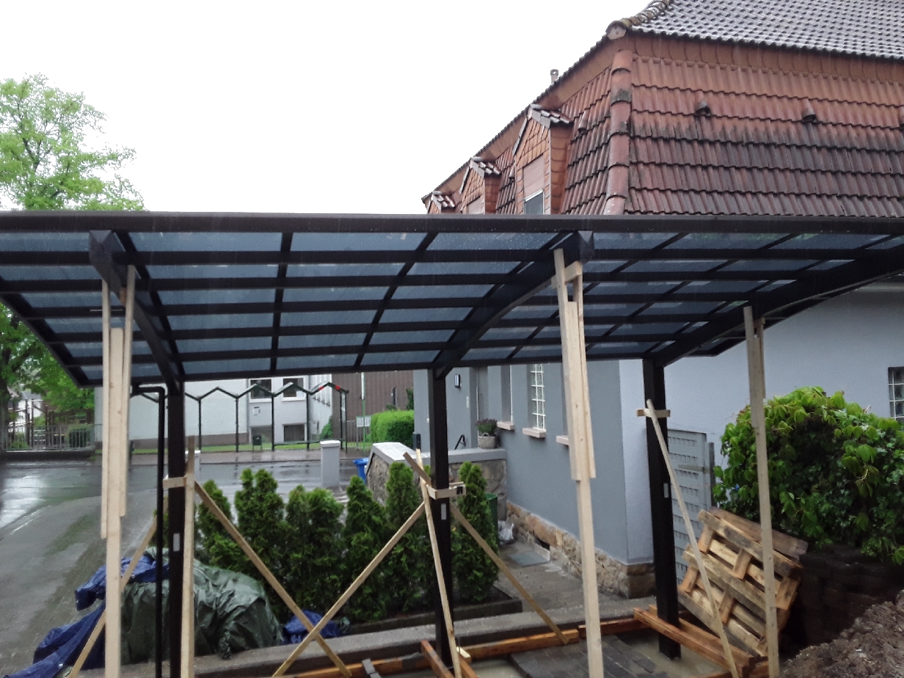 Von einem Kunden aufgenommenes Foto von Ximax Carport Portoforte Typ 110 495 x 270 cm Von einem Kunden aufgenommenes Foto von Ximax Carport Portoforte Typ 110 495 x 270 cm