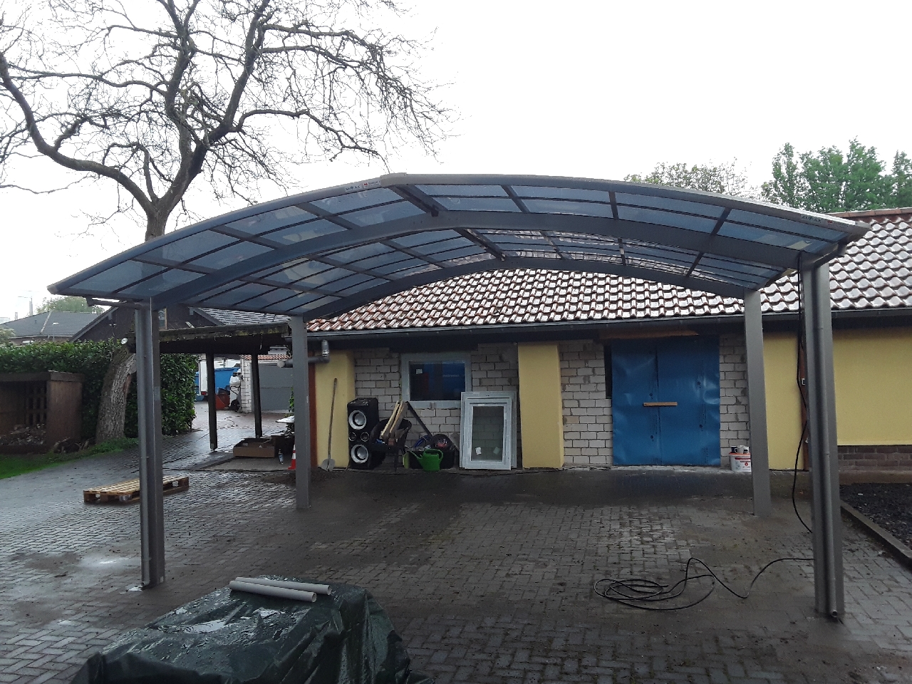 Von einem Kunden aufgenommenes Foto von Ximax Carport Portoforte Typ 60 M-Ausführung 495 x 542 cm Von einem Kunden aufgenommenes Foto von Ximax Carport Portoforte Typ 60 M-Ausführung 495 x 542 cm