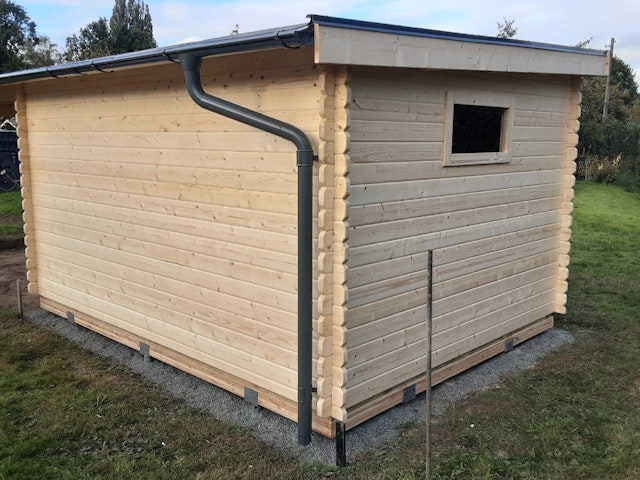 Von einem Kunden aufgenommenes Foto von Karibu Woodfeeling Gartenhaus Trittau 3/5 inkl. 400 cm Anbaudach - 38 mm