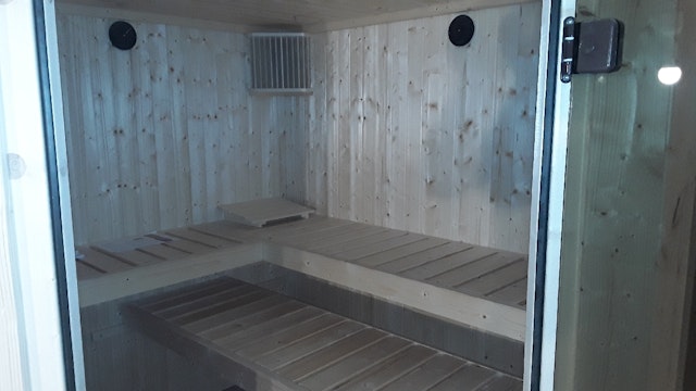 Von einem Kunden aufgenommenes Foto von Karibu Woodfeeling Sauna Horna - 68 mm Aktionssauna inkl. 9-teiligem gratis Zubehörpaket