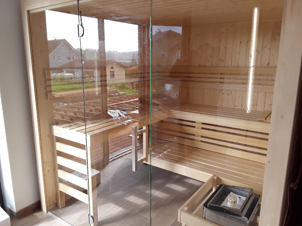 Von einem Kunden aufgenommenes Foto von Infraworld Sauna Panorama - Elementsauna mit Glasfront inkl. 5-teiligem gratis Zubehörset