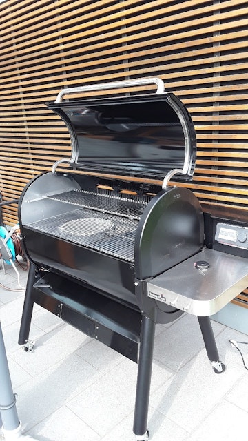 Von einem Kunden aufgenommenes Foto von Weber SmokeFire EX6 GBS