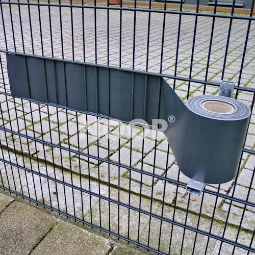 Noor Abroller für PVC Zaunblende