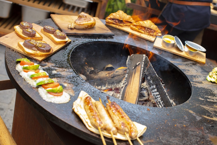 OFYR Plancha Grill Island Black 85 Teakholz
