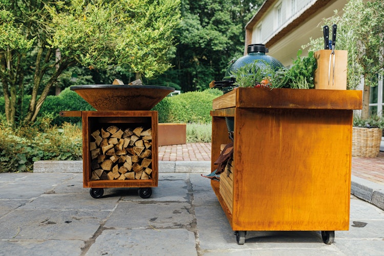 OFYR Kamado Table Corten 135 PRO Teakholz BGE