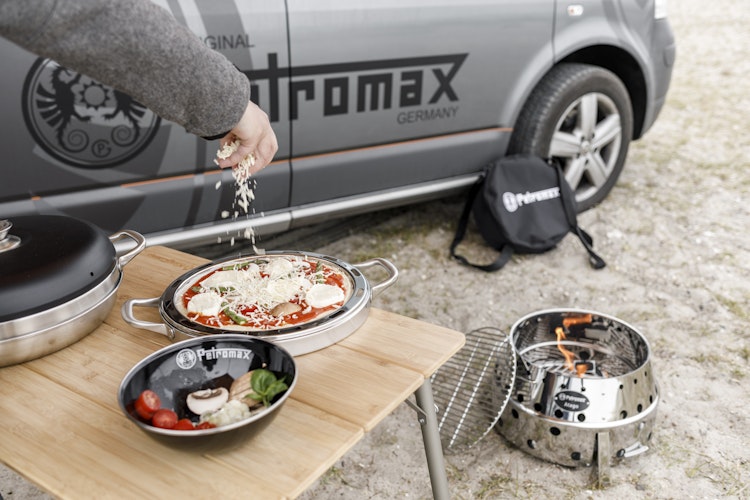 Petromax Backblech für Camping-Backofen Bild