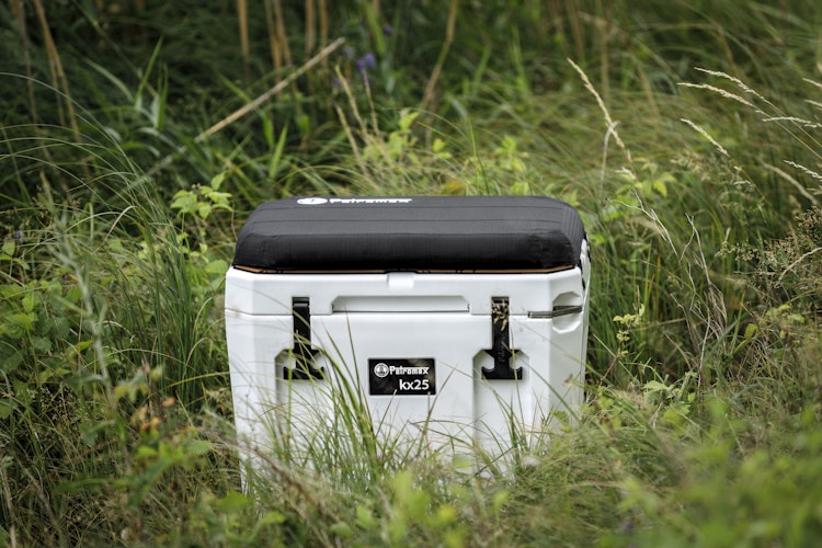 Petromax Sitzkissen für Kühlbox 25 l Schwarz Bild