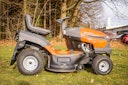 Husqvarna Rasentraktor TC 138 - mit gratis Abdeckhaube