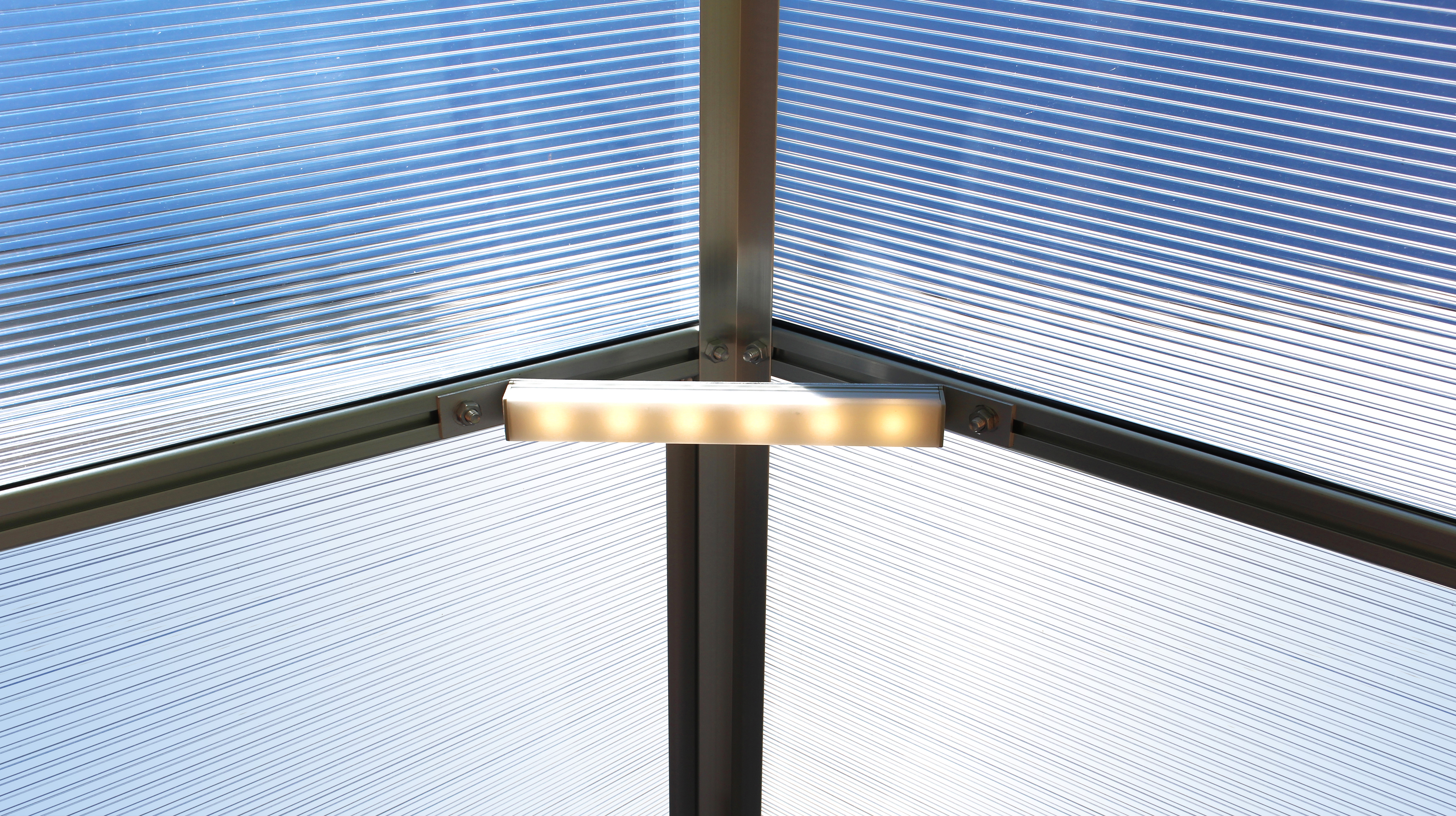Vorschaubild Galerie Vitavia LED-Leiste kurz (6 LEDs) mit USB-Zugang