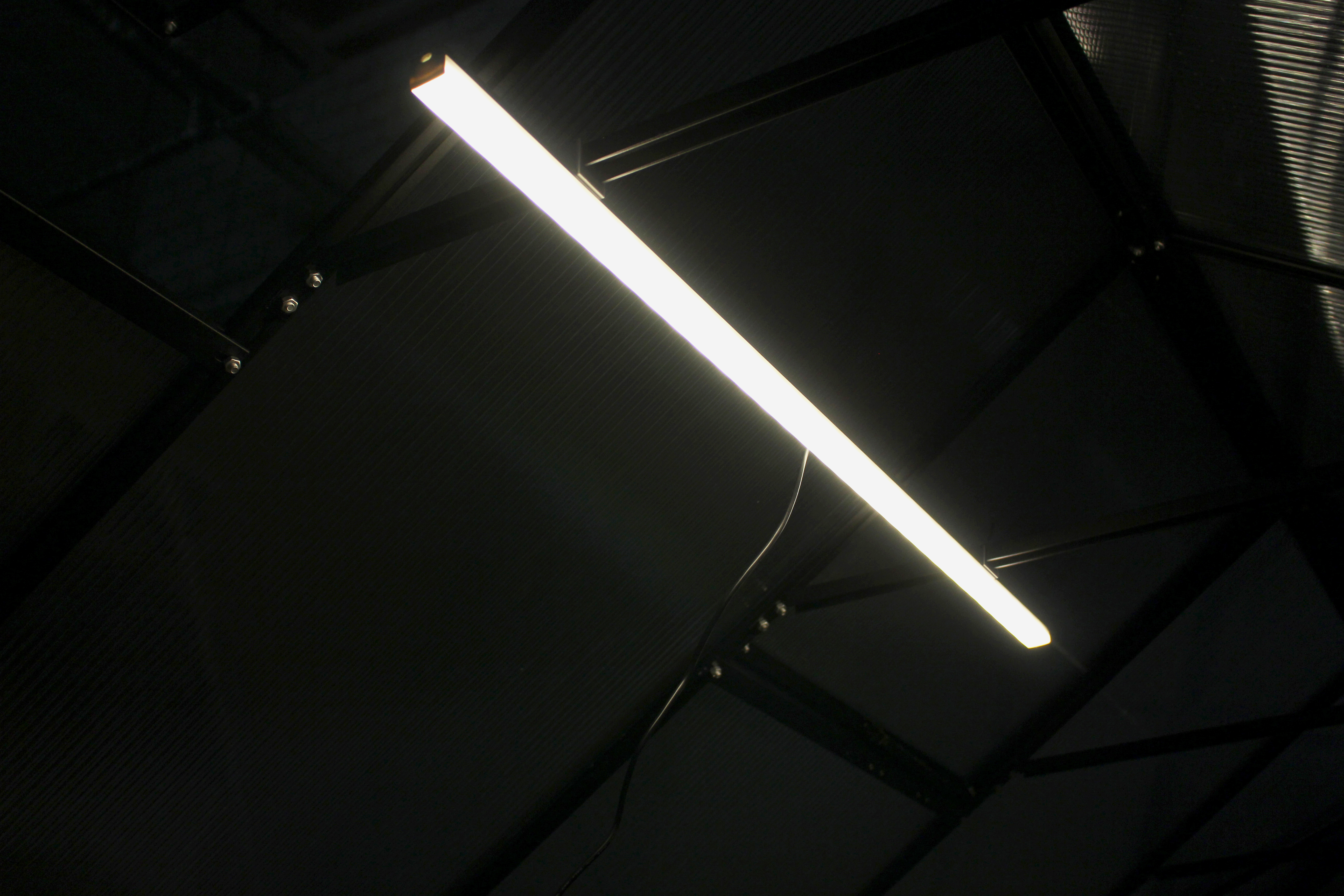 Vorschaubild Galerie Vitavia LED-Leiste lang (30 LEDs) mit USB-Zugang