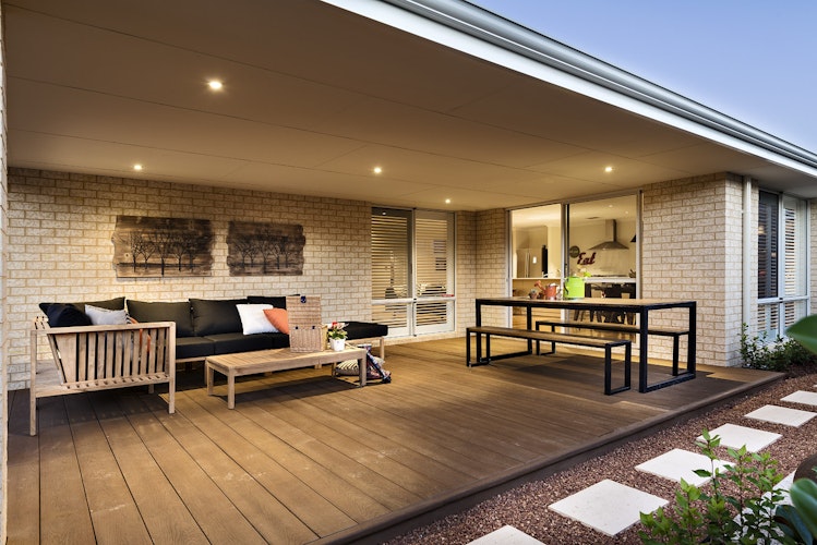 Weltholz Millboard®  Terrassendiele ENHANCED GRAIN Coppered Oak 3600 mm