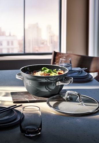 WMF Fusiontec Mineral Kochschüssel mit Glasdeckel, 24 cm, Platinum