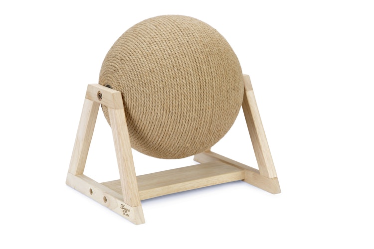 Designed by Lotte Kratzball Xem mit Fuss 34 x 30 x 35,5 Centimeter Katzenspielzeug